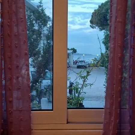 Lägenhet Tsampikas House